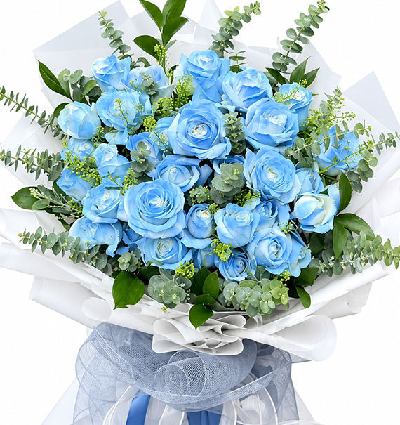 24 Blue Roses For Vietnamese Women's Day