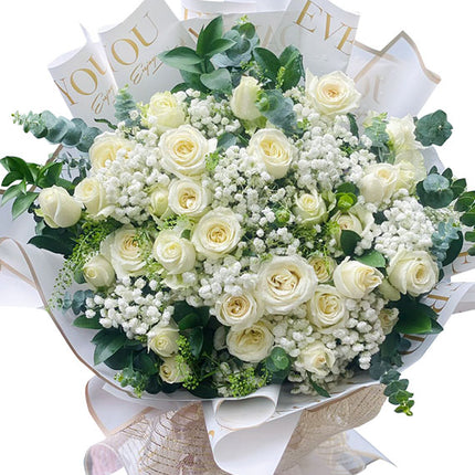 24 White Roses For Women's Day Vietnam