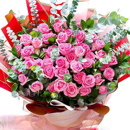 36 Pink Roses For Women's Day Vietnam