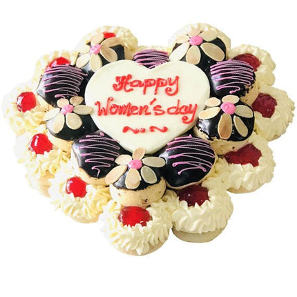 Chouxes Cream Cake Vietnamese Womens Day