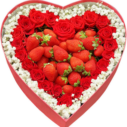 Heart Box Of Rose and Strawberry Vietnam