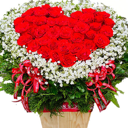 Heart-shaped Rose For Vietnamese Women's Day