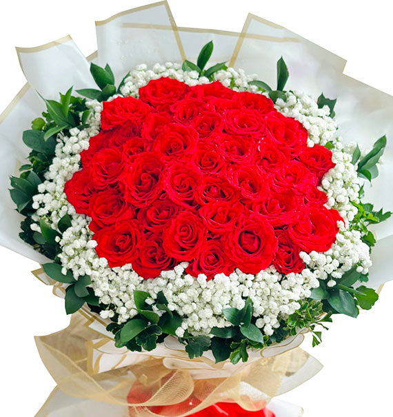 Kiss You In Rose Valentine's Day Bouquet Vietnam