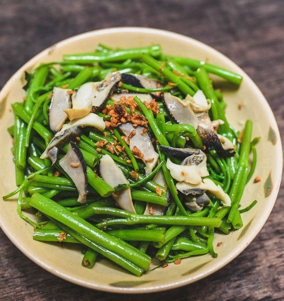 Oc Giac Xao Rau Muong Seafood Vietnam