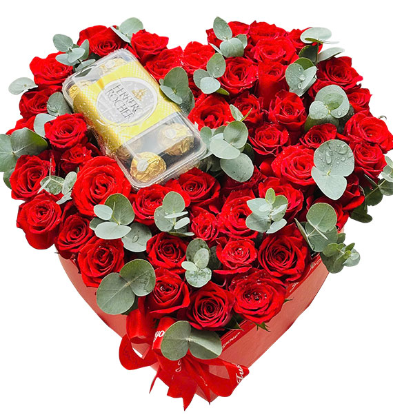 Red Rose and Chocolate Box For Vietnamese Women's Day