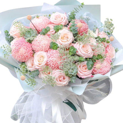 Romantic Vietnamese Women's Day Bouquet