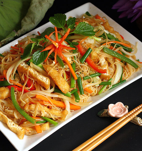 Stir Fried Rice Noodles With Vegetables Food Vietnam