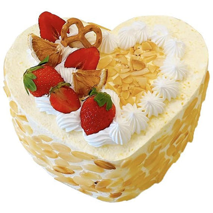 Strawberry and Almond Cake Vietnam