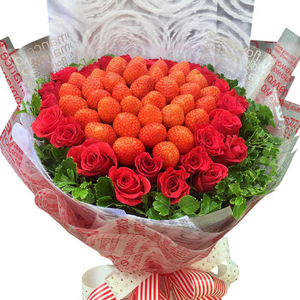 Strawberry & Rose Bouquet Vietnam