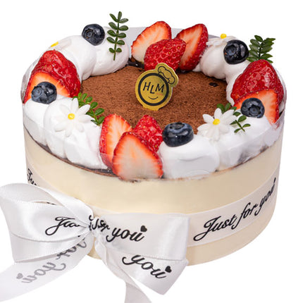 Strawberry Tiramisu Cake Vietnam