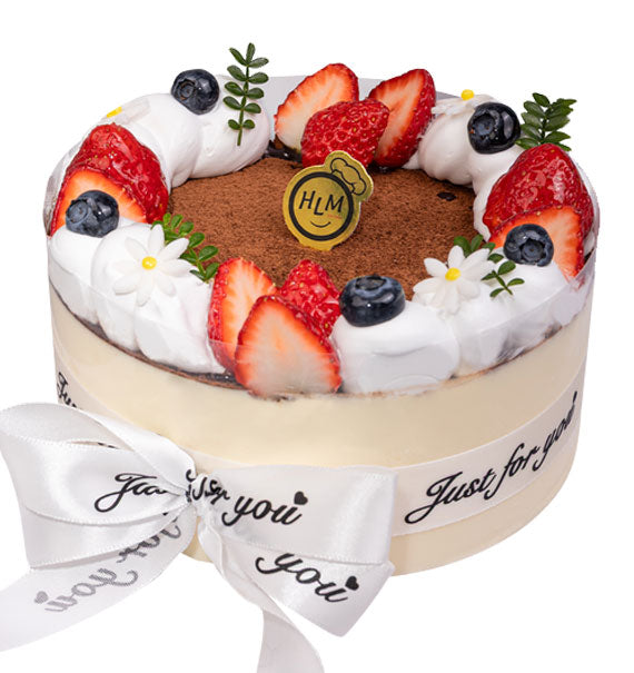 Strawberry Tiramisu Cake Vietnam