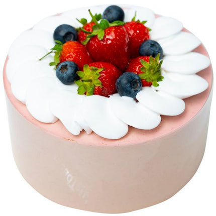Summer Berry Cake Vietnam