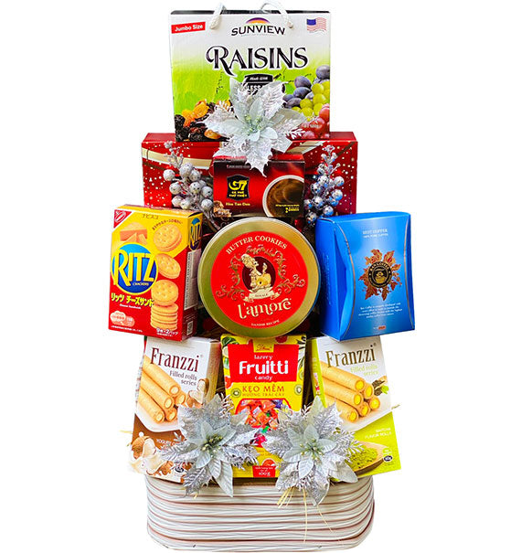 Tet Elegance Hamper Basket Vietnam