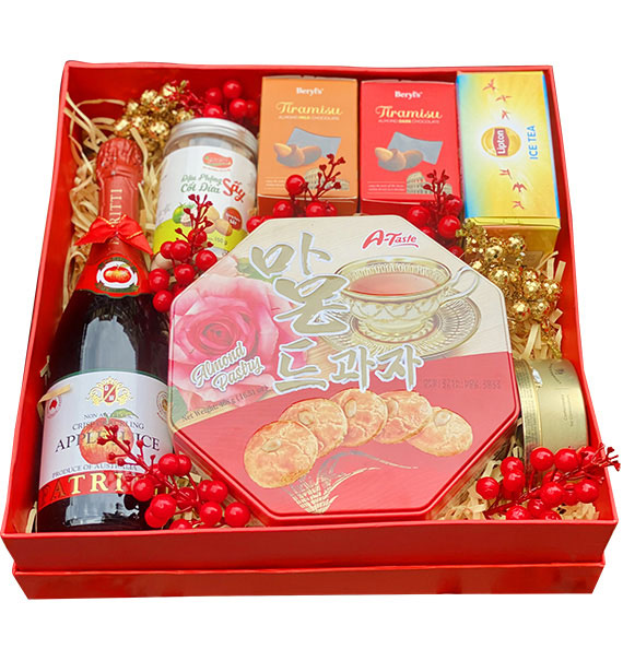 The Giving Season Xmas Box Vietnam