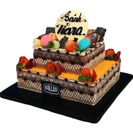 Tiara Cake
