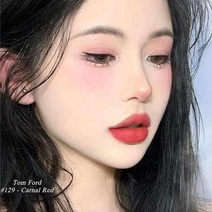 Tom Ford Liquid Lip Luxe Matte 129 Carnal Red