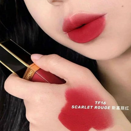 Tom Ford Liquid Lip Luxe Matte 16 Scarlet Rouge