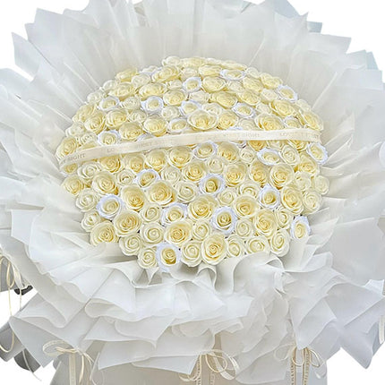 Vietnamese Women’s Day Artificial White Roses