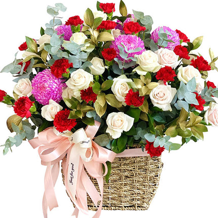 Whispers Valentine of Amour Basket Vietnam