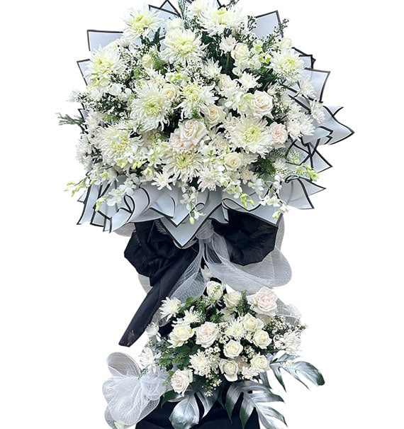 White Flower Standing Spray Vietnam