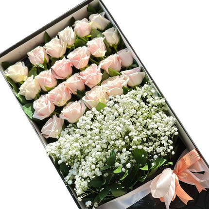 Women’s Day Pink Rose Box Vietnam